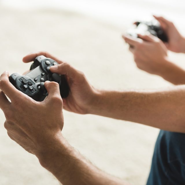 22 melhores jogos (de todos os tipos) para jogar em casal